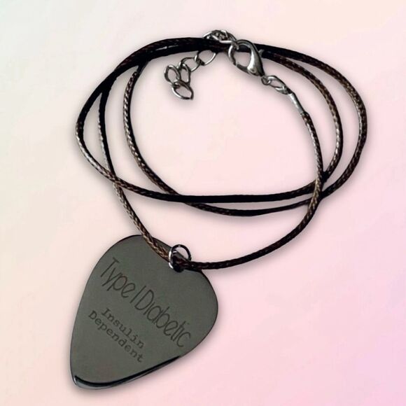 T1D Medical Alert, Guitar Pick Charm & Adjustable Rope, Unisex, NEW - Picture 2 of 11